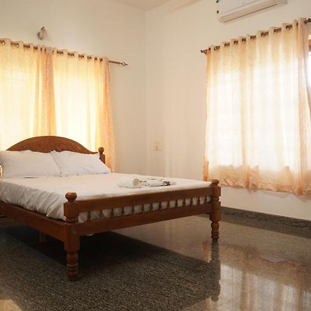 Joby Homestay Kadamakudy Kochi Eksteriør bilde