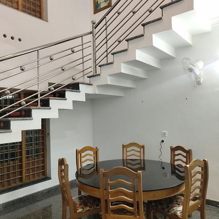 Joby Homestay Kadamakudy Kochi Eksteriør bilde